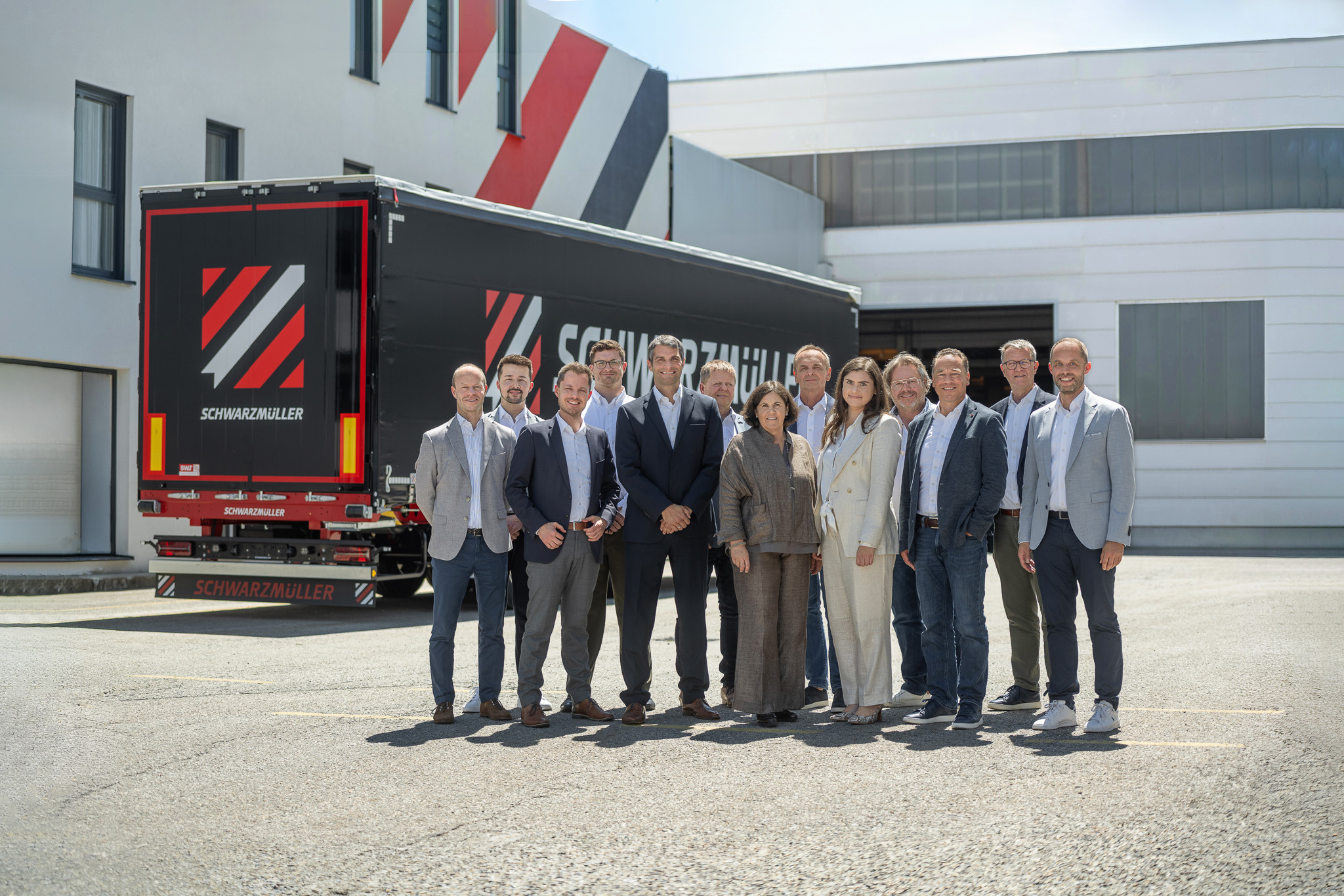 v. l. n. r. Georg Eckmair, Raphael Weigerstorfer, Dr. Valentin Clemens, Maximilian Kalhofer, Bastian Litterscheid, Karl Neulinger, Beate Paletar, Martin Lehner, Anna Paletar, Claus Artmayer, Dr. Stefan Binnewies, Ole Klose, Alfons B. Veer 